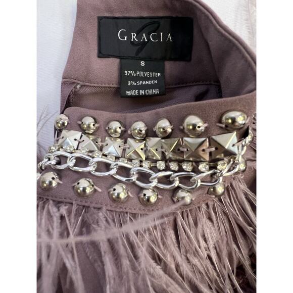 Gracia Taupe Stretch Short Sleeve Blouse with Ostrich Feather Trim Women’s S - Picture 11 of 12